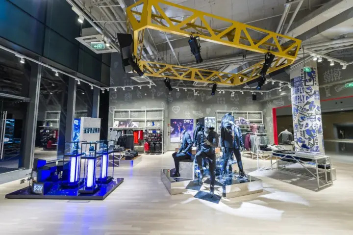 Jordan Parc Central Honor 300 Profile 03