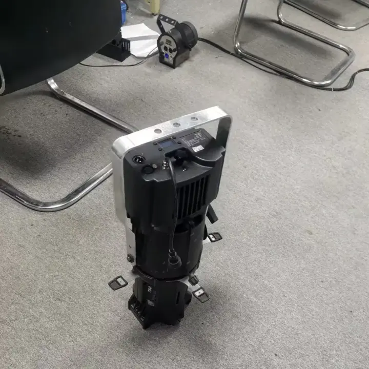 New yoke for Source 4 to fit Reborn 200